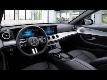 Mercedes-Benz E 220 d AMG Night Distronic Burmester AHK Kamera