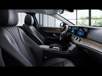 Mercedes-Benz E 220 d  Exclusive Schiebedach Totwinkel Kamera