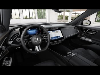 Mercedes-Benz E 220 d 4MATIC Limousine AMG Night Panorama AHK