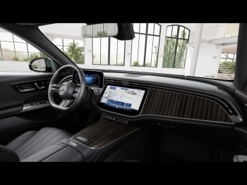 Mercedes-Benz E 300 e AMG MBUX Navi-Prem. Distronic 360°