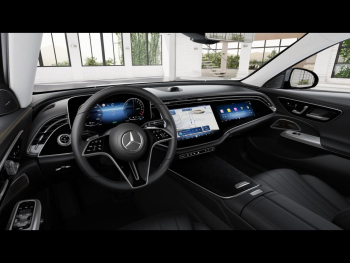Mercedes-Benz E 400 e 4M Exclusive MBUX Panorama AHK AMG LM