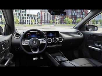 Mercedes-Benz EQA 250 AMG Night MBUX Navi+ Distronic Panorama