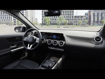 Mercedes-Benz EQA 250+ Progressive MBUXNavi Panorama Kamera AHK