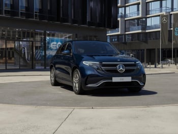 Mercedes-Benz EQC 400 4M AMG Schiebedach Distronic 360°