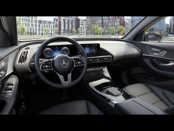 Mercedes-Benz EQC 400 4M MBUX Navi Schiebedach Distronic AHK