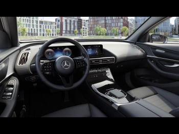 Mercedes-Benz EQC 400 4M MBUX Navi Schiebedach AHK Easy-Pack
