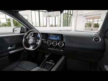 Mercedes-Benz GLA 200 d AMG MBUXNavi-Prem. Distronic AHK 360°