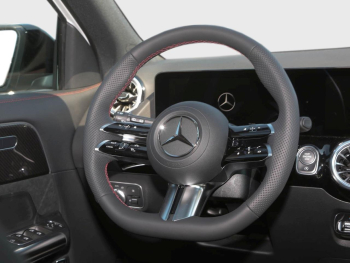 Mercedes-Benz GLA 200 AMG Night MBUX Distronic Navi Easy-Pack
