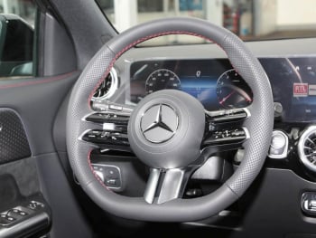 Mercedes-Benz GLA 200 AMG Night MBUX Navi Distronic+ AHK 360°