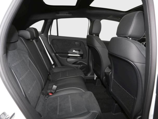 Mercedes-Benz GLA 220 d 4MATIC AMG Night Panorama AHK HeadUp Mercedes-Benz GLA 220 d 4MATIC AMG Night Panorama AHK HeadUp