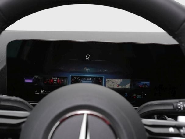 Mercedes-Benz GLA 220 d 4MATIC AMG Night Panorama HeadUp 360° Mercedes-Benz GLA 220 d 4MATIC AMG Night Panorama HeadUp 360°