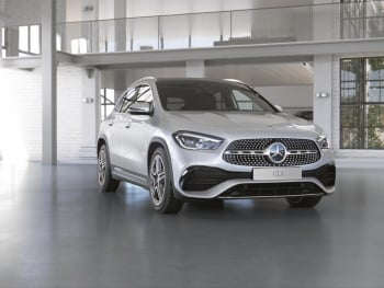 Mercedes-Benz GLA 250 e AMG MBUX Navi+ Panorama Easy-Pack