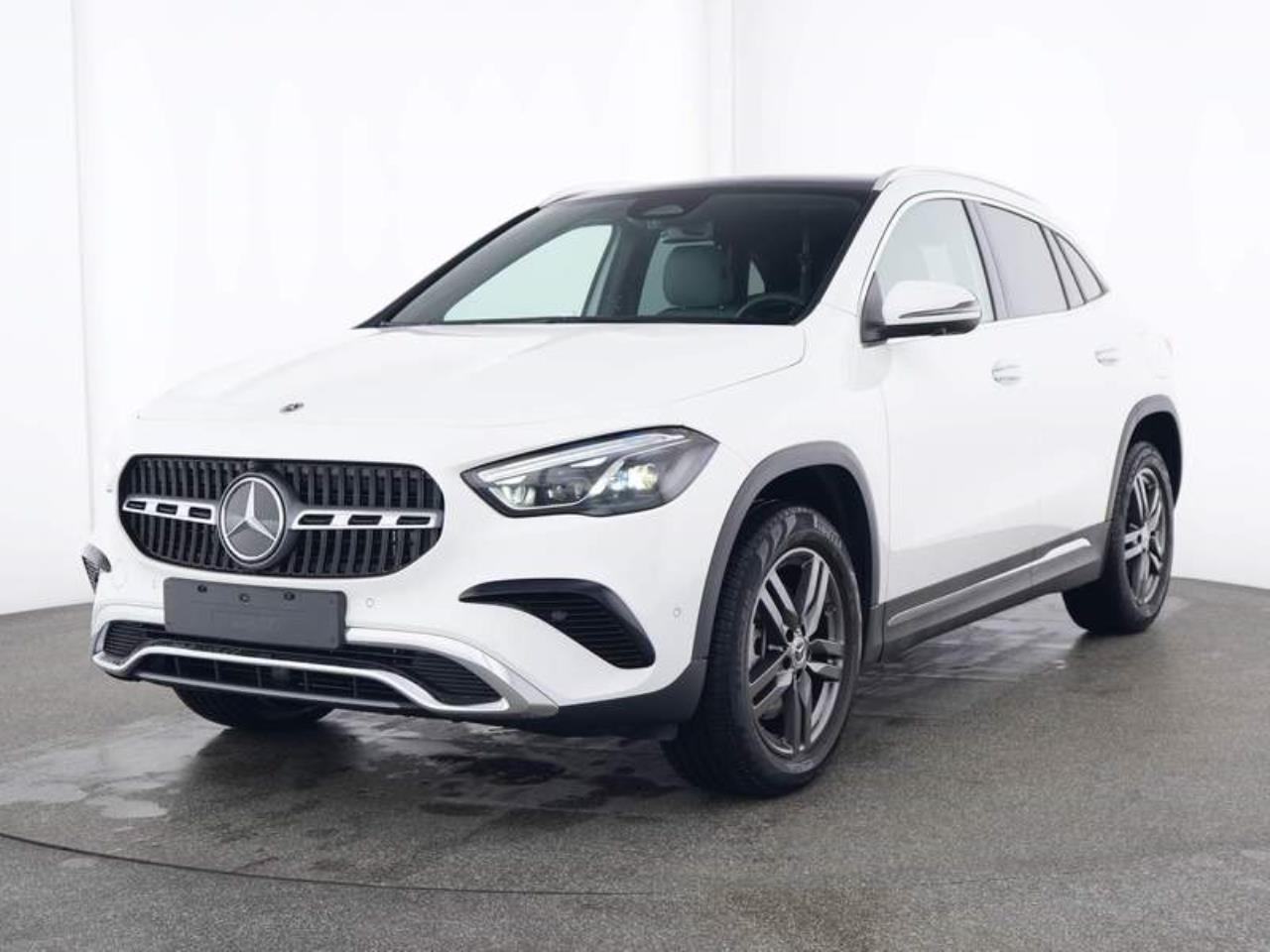 Mercedes-Benz GLA 250 e Progressive Panorama Distronic 360°