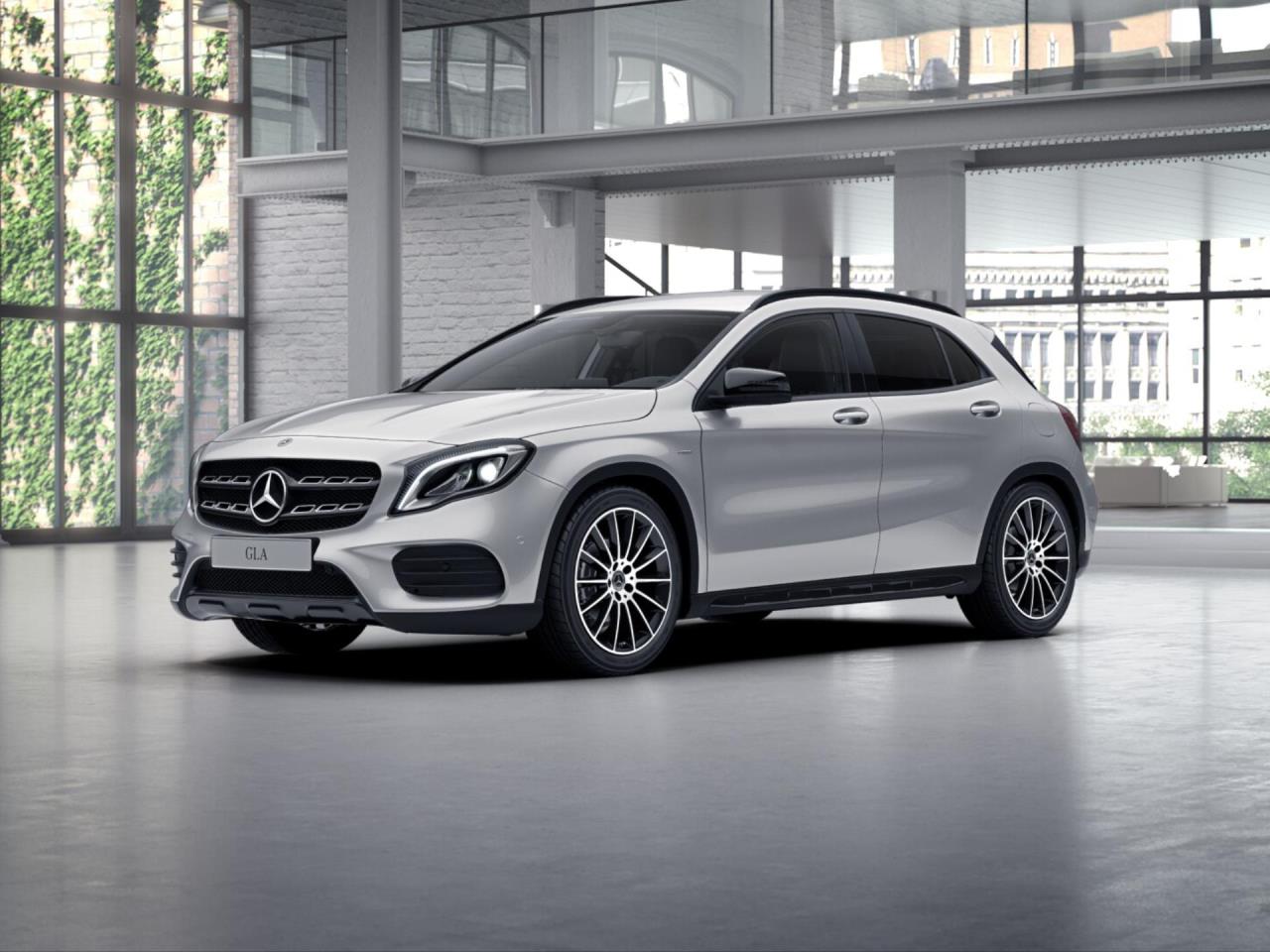 Mercedes-Benz GLA 180 AMG Night Garmin Map Pilot Kamera