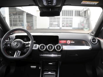 Mercedes-Benz GLB 200 AMG MBUX Navi Distronic Panorama Kamera