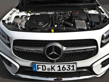 Mercedes-Benz GLB 200 AMG MBUX Navi Distronic Panorama Kamera