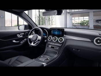 Mercedes-Benz GLC 300 de 4M Coupé AMG Distronic Schiebedach AHK