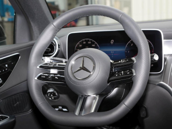 Mercedes-Benz GLC 300 d 4MATIC Coupé AMG MBUX Navi Panorama AHK