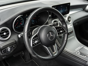 Mercedes-Benz GLC 300 d 4M AMG MBUX Navi AHK Standheizung LED