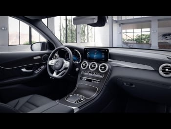 Mercedes-Benz GLC 300 de 4M AMG Night Distronic 360° AHK EasyP