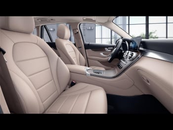 Mercedes-Benz GLC 300 e 4M MBUX Navi Panorama Distronic 360°