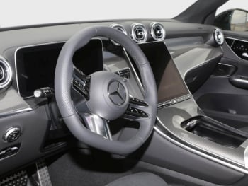 Mercedes-Benz GLC 200 4MATIC AMG Night Panorama AHK Memory-P