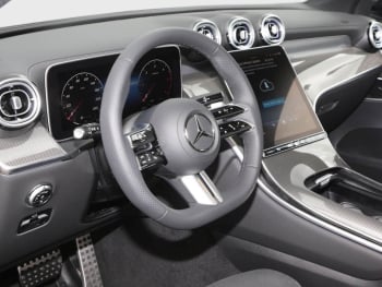 Mercedes-Benz GLC 220 d 4MATIC AMG Night Panorama MemoryP AHK