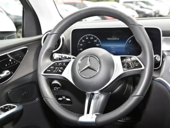 Mercedes-Benz GLC 300 e 4M Avantgarde MBUX Panorama AHK Kamera