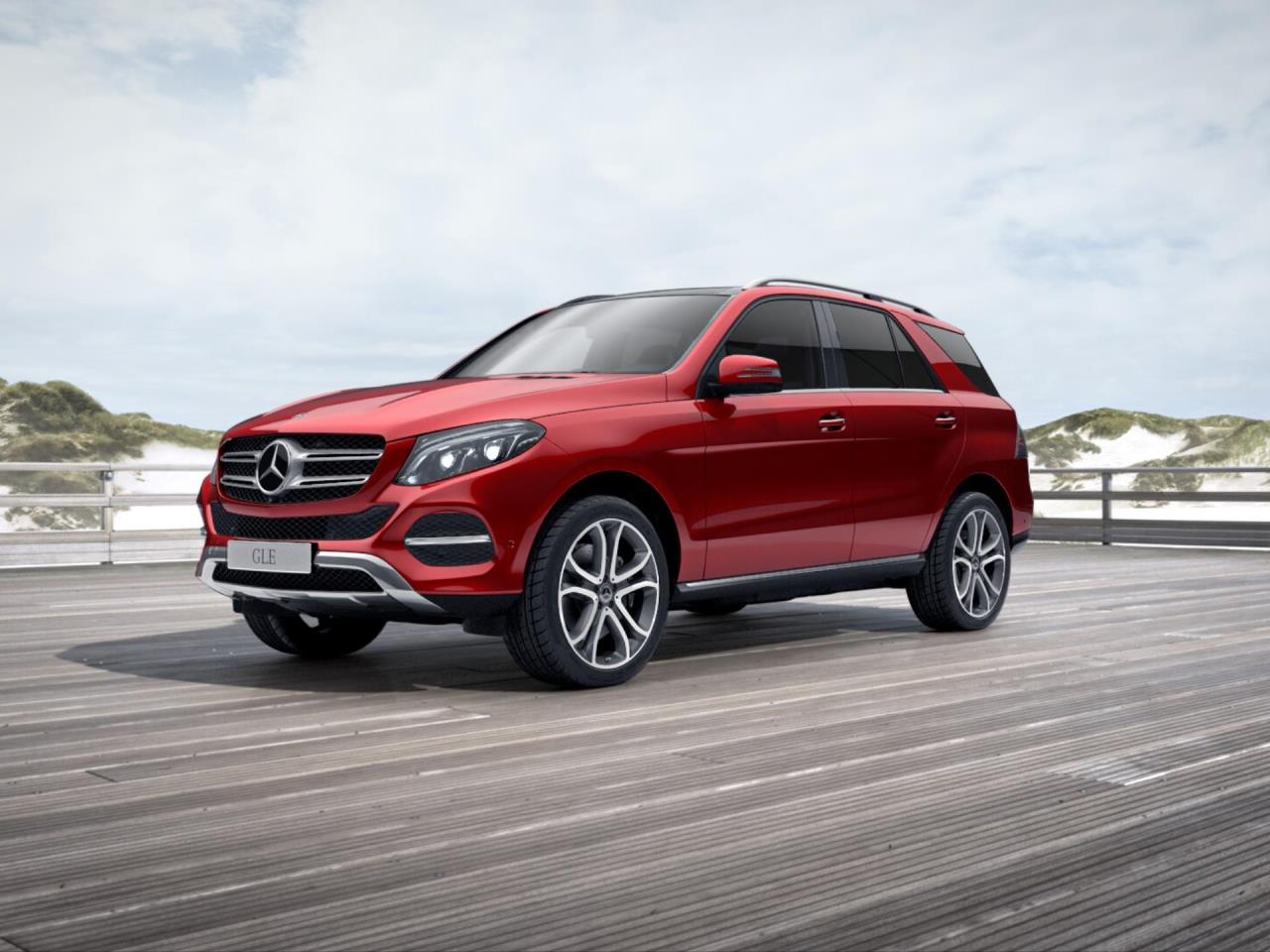 Mercedes-Benz GLE 500 4M Panorama Distronic Sitzklima 360° AHK