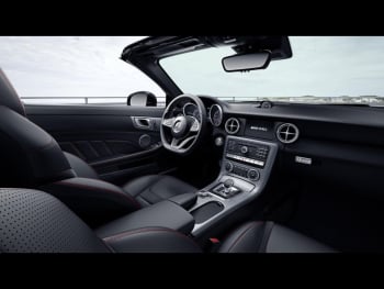 Mercedes-Benz SLC 43 AMG Distronic Panorama Kamera KeylessGo