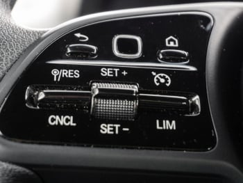 Mercedes-Benz Sprinter 215 CDI Doka kompakt Tempmatic SHZ
