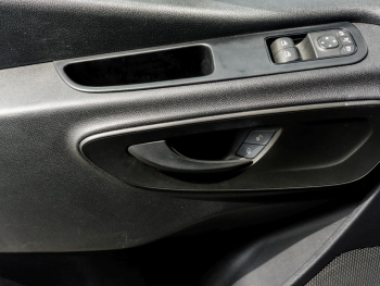 Mercedes-Benz Sprinter 317 CDI Kasten hoch MBUX Kamera Klima