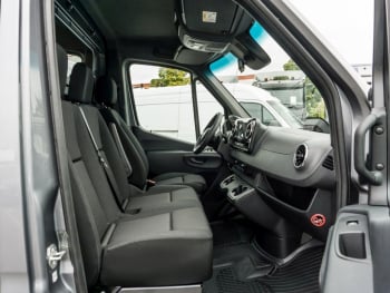 Mercedes-Benz Sprinter 317 CDI MBUXNavi Distronic Standheizung