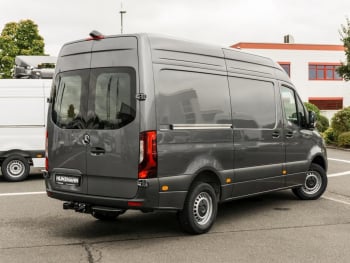 Mercedes-Benz Sprinter 317 CDI MBUXNavi Distronic Standheizung