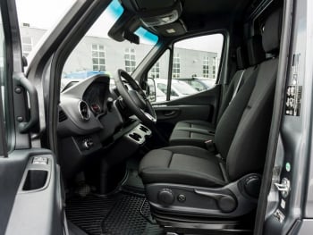 Mercedes-Benz Sprinter 317 CDI MBUXNavi Distronic Standheizung