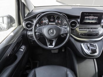 Mercedes-Benz V 300 d 4M Avantgarde lang Distronic Panorama