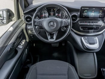 Mercedes-Benz V 300 d Edition lang MBUX Distronic Panorama AHK
