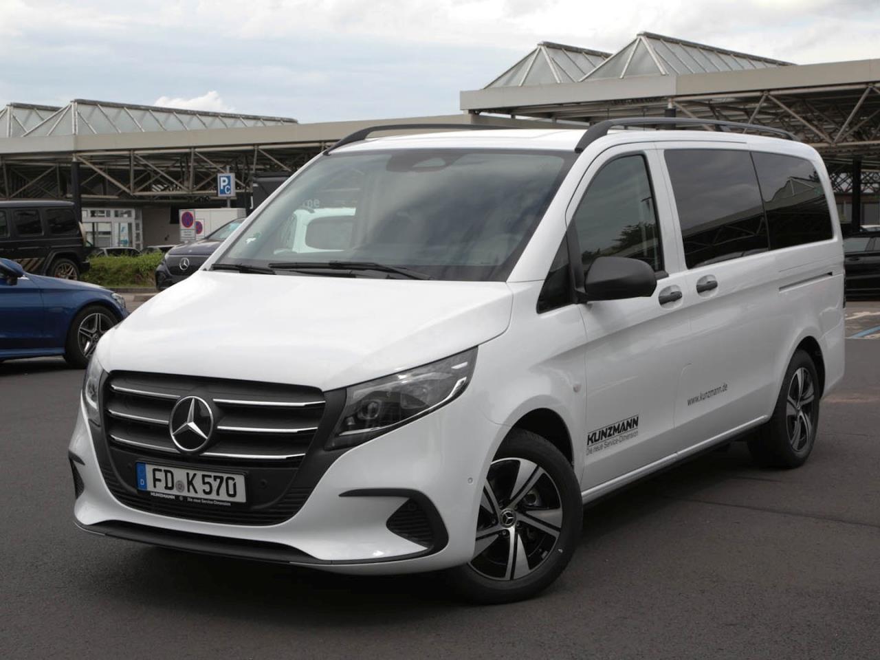 Mercedes-Benz Vito 124 CDI Tourer Select  MBUXNavi Distronic AHK