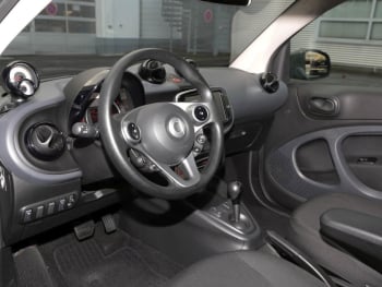 SMART EQ fortwo cabrio Advanced-Paket Ladekabel-Paket