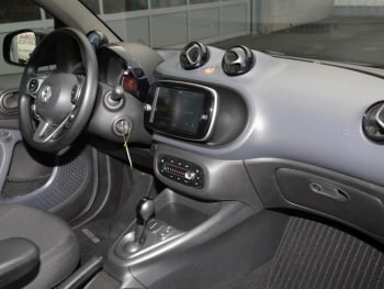 SMART EQ fortwo cabrio Advanced-Paket Ladekabel-Paket