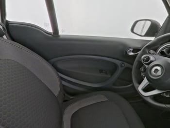 SMART EQ fortwo passion Plus-Paket Panorama 22kW Kamera