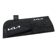 KIA Sonnenbrille schwarz aus recycelten Materialien inkl. Etui Original KIA | 66951ADE55