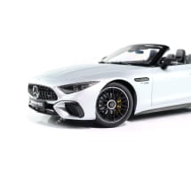 1:18 Modellauto SL 63 AMG R232 Roadster hightechsilber magno Original Mercedes-AMG | B66960667