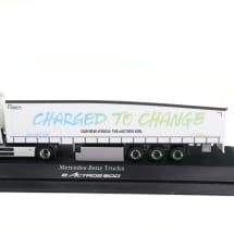 1:87 scale model car eActros 600 with trailer White Original Mercedes-Benz | MBTL0099