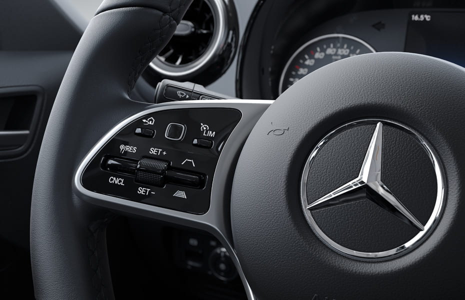 Mercedes-Benz Abstands-Assistent DISTRONIC PLUS
