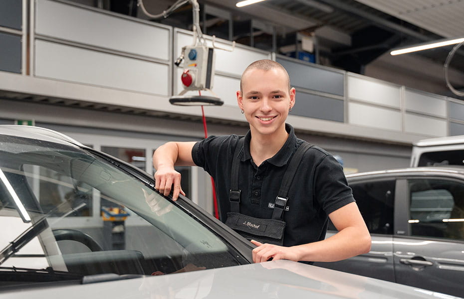 Kfz-Mechatroniker/in* für Karosserietechnik