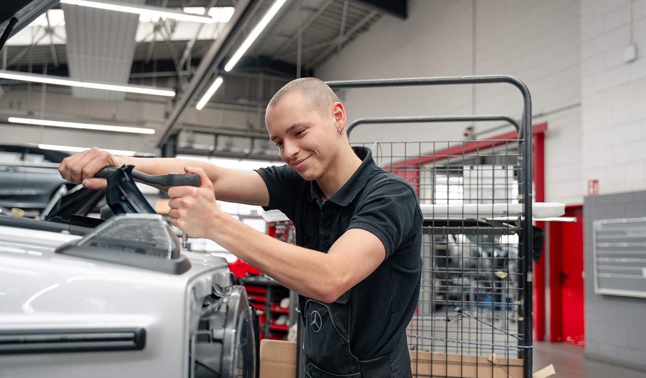 Kfz-Mechatroniker/on für Karosserietechnik